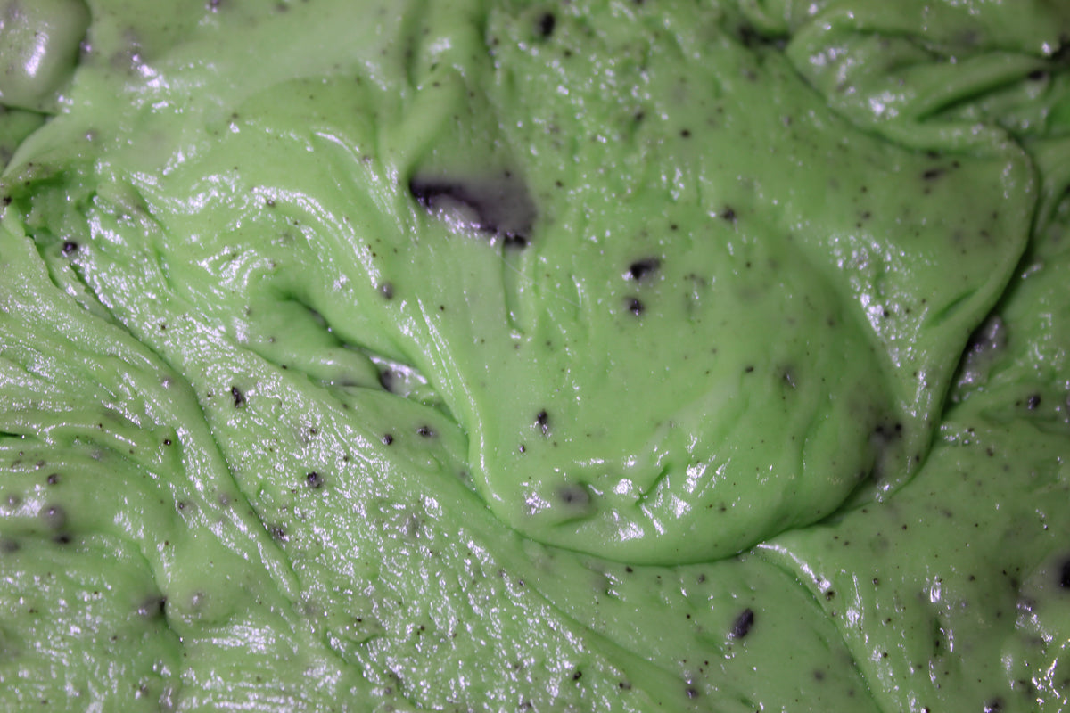 Mint Cookies N Cream fudge - 1/2 lb